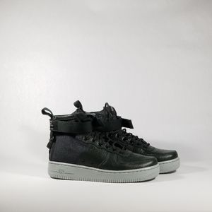 NEW Nike SF Air Force 1 Mid Outdoor Green